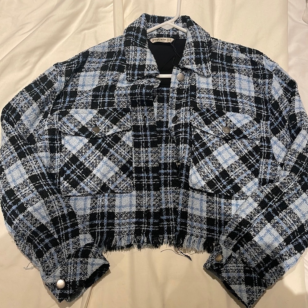 Light shacket , only used 2 times